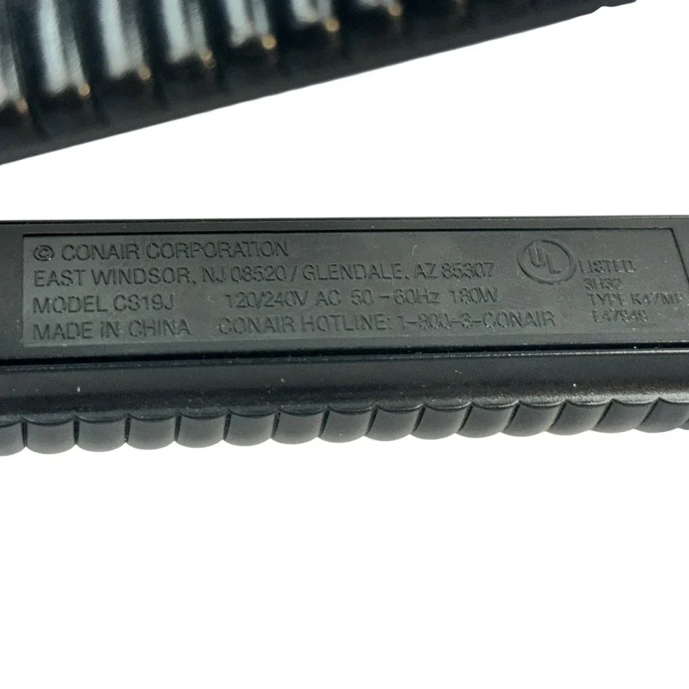 CONAIR CS19J Flat Iron Pro Styler 2